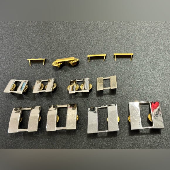 Vintage‎ Navy Gold Embossed Button Set and Bars - Picture 8 of 13